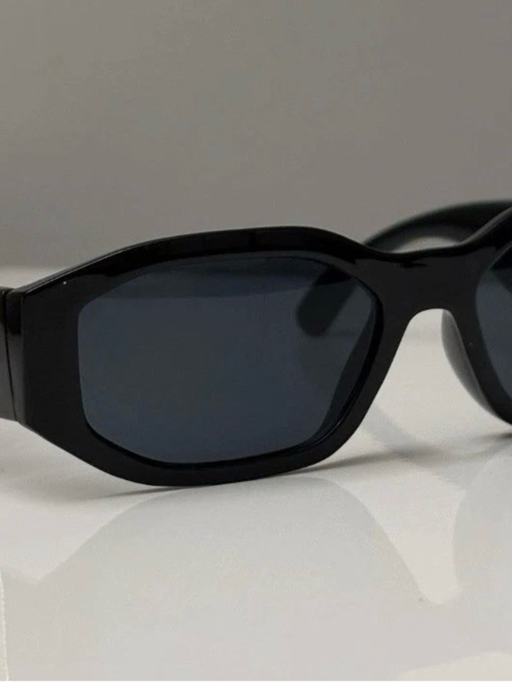 Versace Black 53mm Sunglasses with Gold Medallion Temples NEW with box - Picture 2 of 3